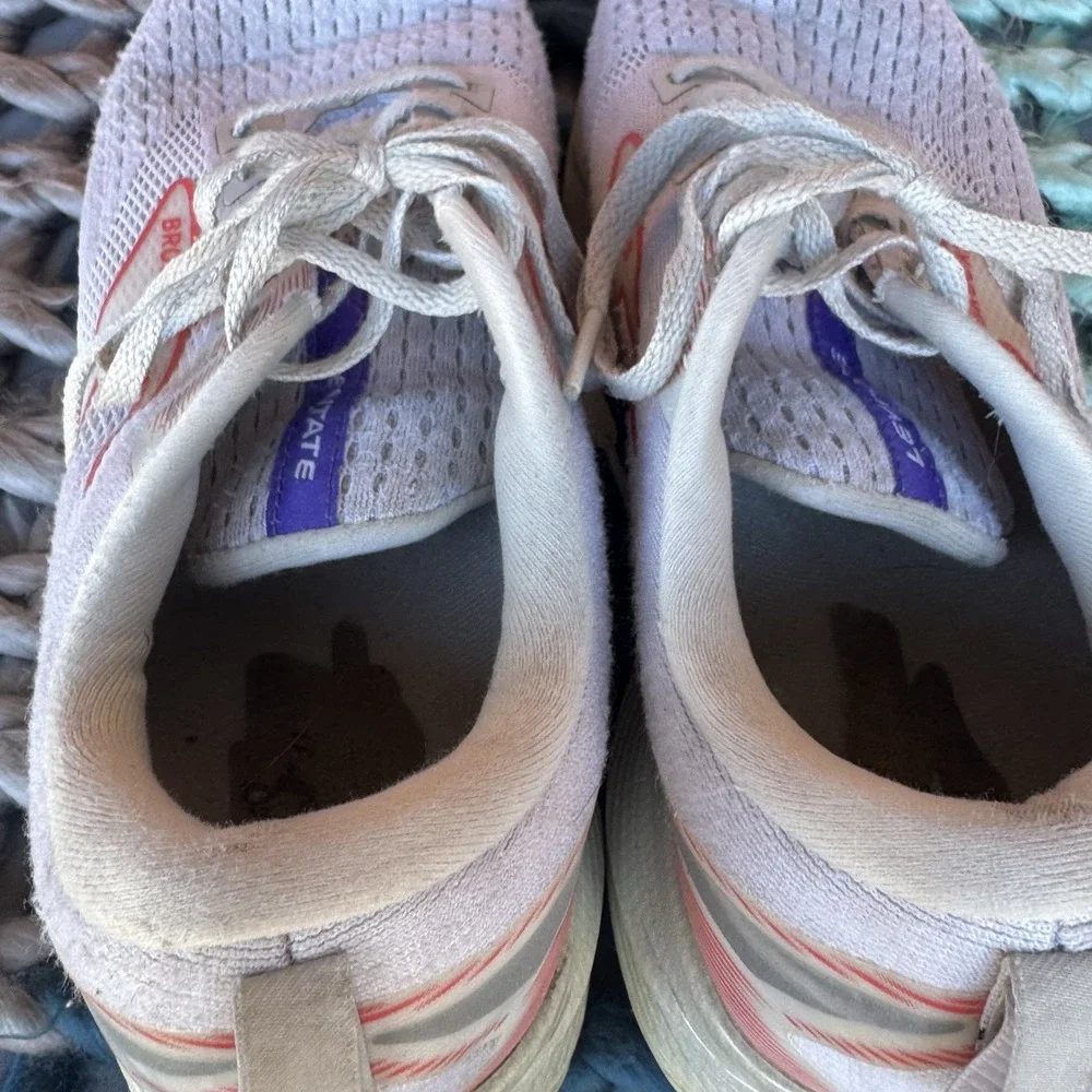 Size 9.5 - Brooks Levitate 6 Running‎ Shoes 1103951D407 Men's